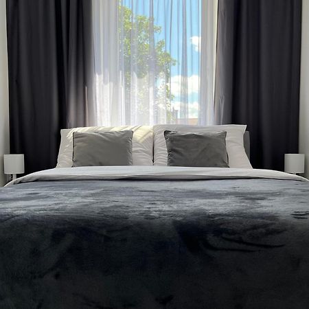 Apartament Eros Rynek โบเลสวาเวียส ภายนอก รูปภาพ