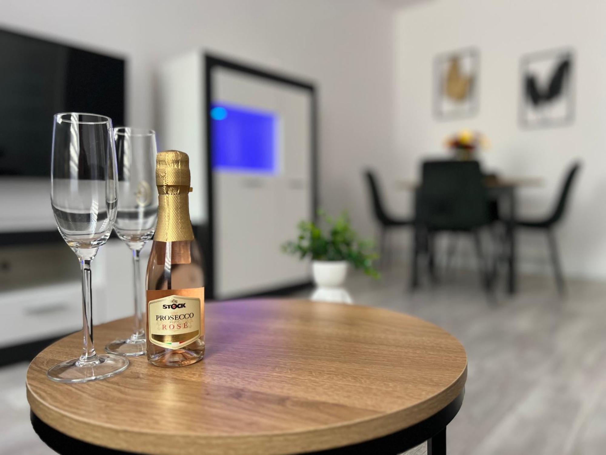 Apartament Eros Rynek โบเลสวาเวียส ภายนอก รูปภาพ